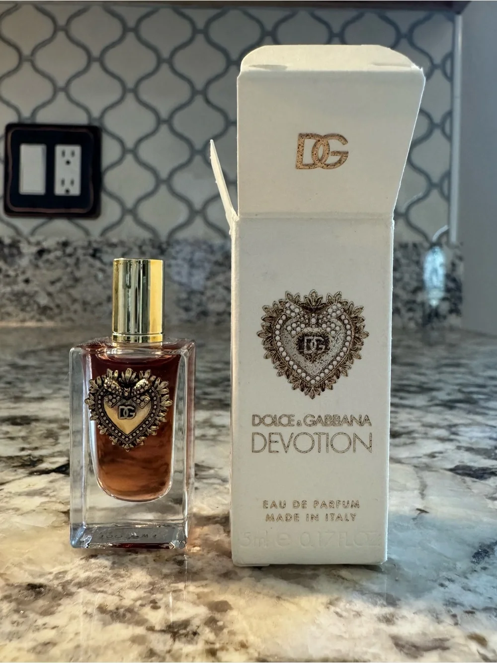 Dolce & Gabbana Ivory & Gold Fragrance Box - Candied Citrus